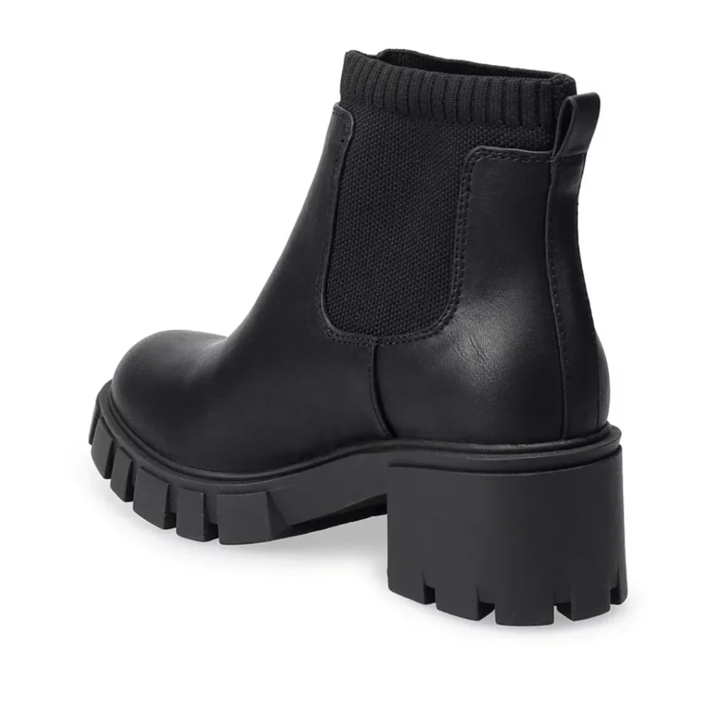 NWT SO Vegan Sugi Women's Chelsea Combat Style Boots 10 Black